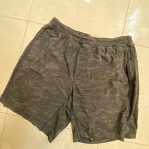 Men’s 7” Pace Breaker Green Camo Shorts